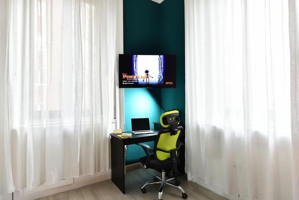 Ferienwohnung Caseospitali - Angolo Bernini Trilocale Luminoso Mailand Exterior foto