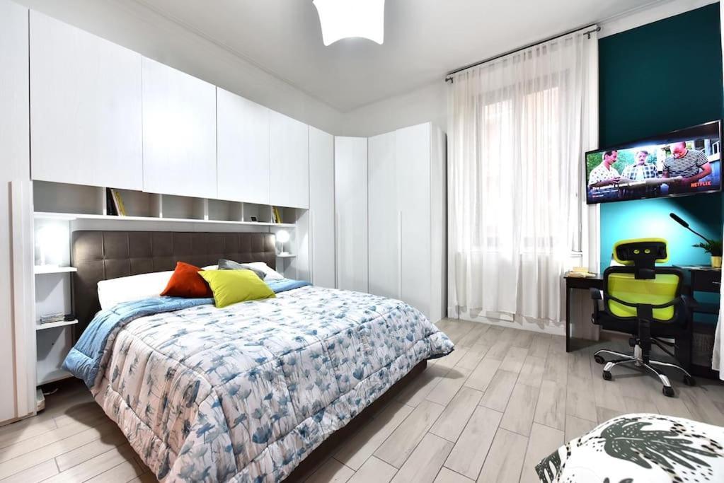 Ferienwohnung Caseospitali - Angolo Bernini Trilocale Luminoso Mailand Exterior foto